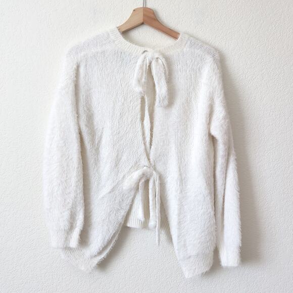 Lulus Weekend in Aspen Bow Tie Back Fuzzy White Backless Sweater Women's Small S - Picture 5 of 11